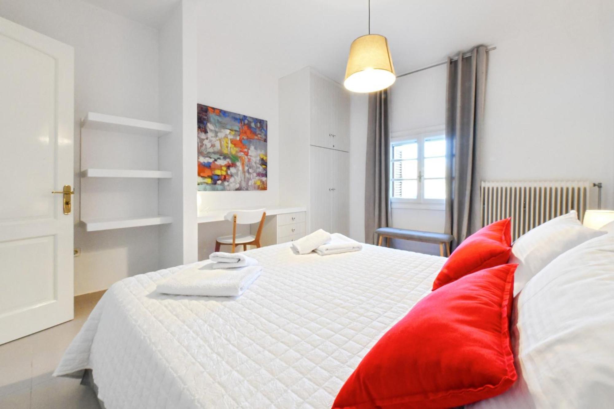 Amazing 2 Bedroom Apartment Overlooking The Marina Of Vourkárion Exterior foto